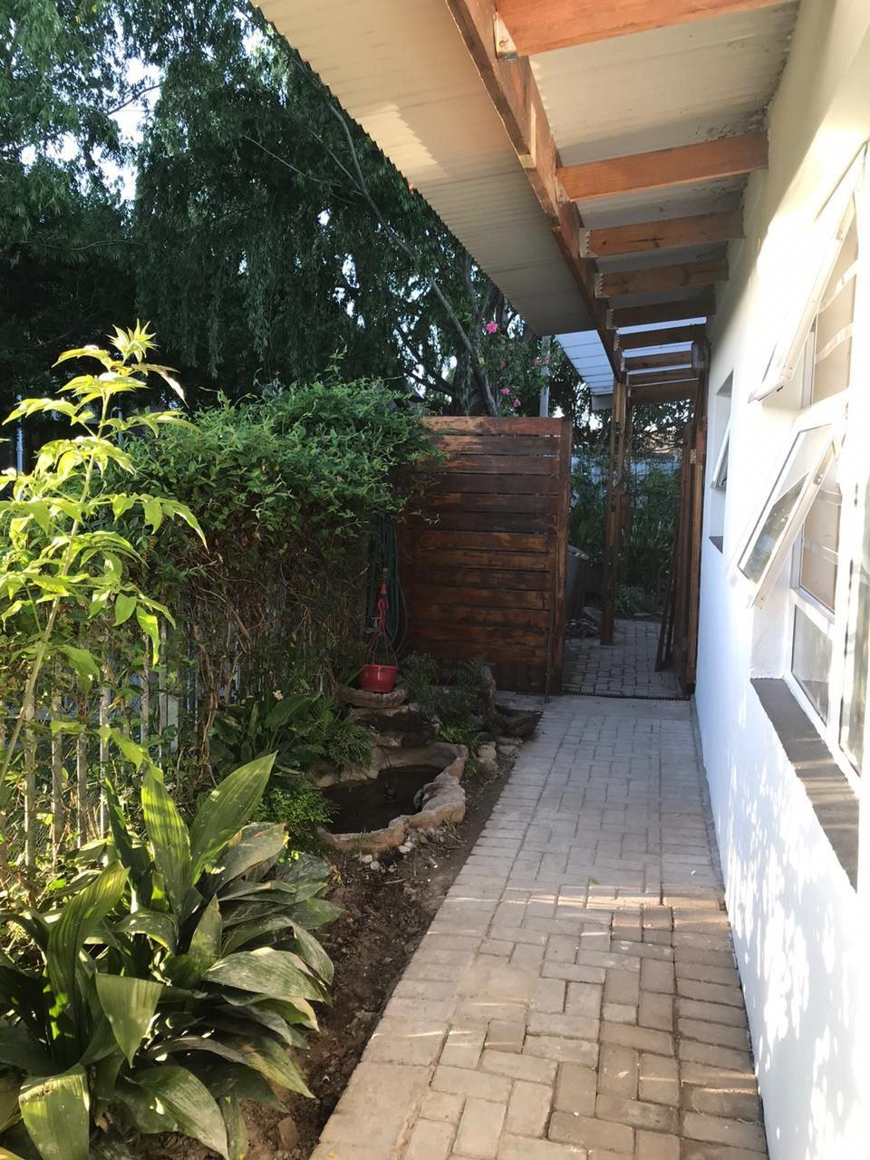 Elisha Studio | Accommodation Denver Park