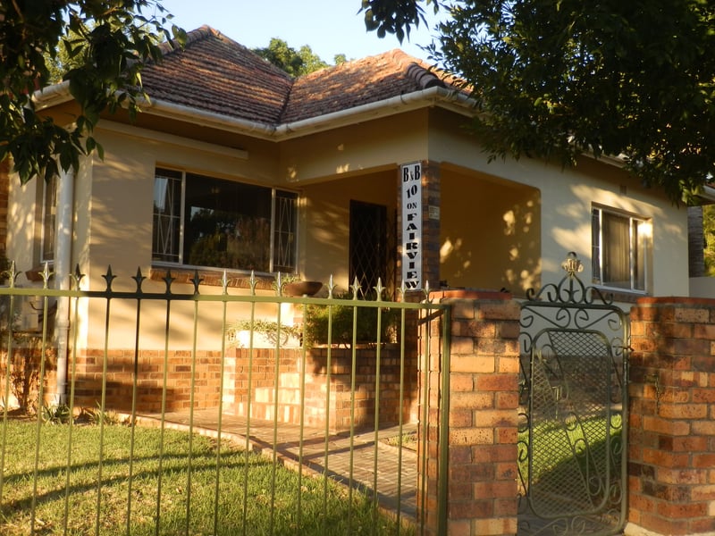 10 On Fairview B&B | Affordable Deals - Book Self-Catering Or Bed And ...