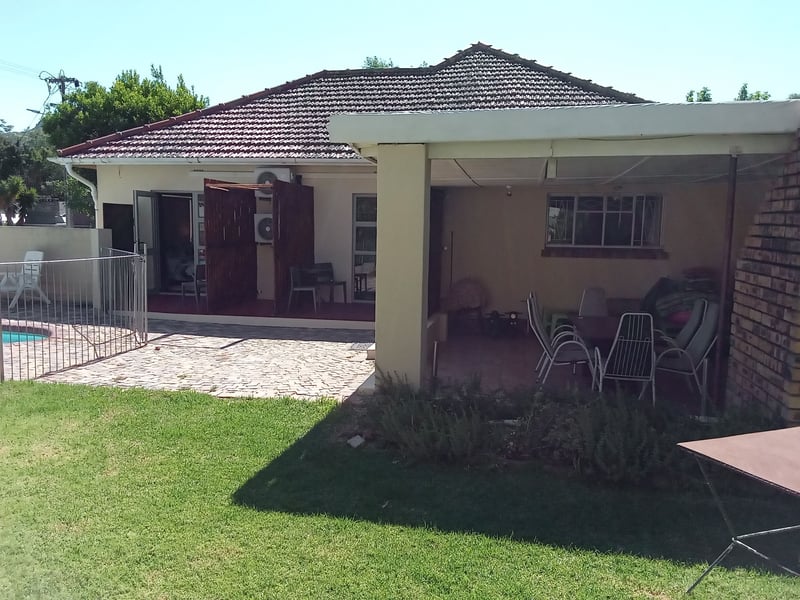 10 On Fairview B&B | Affordable Deals - Book Self-Catering Or Bed And ...