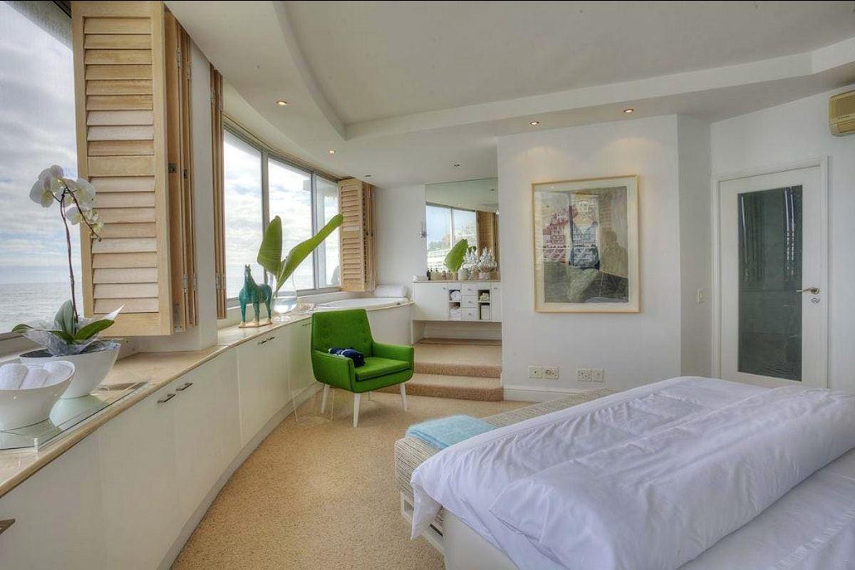 Seacliff Apartment