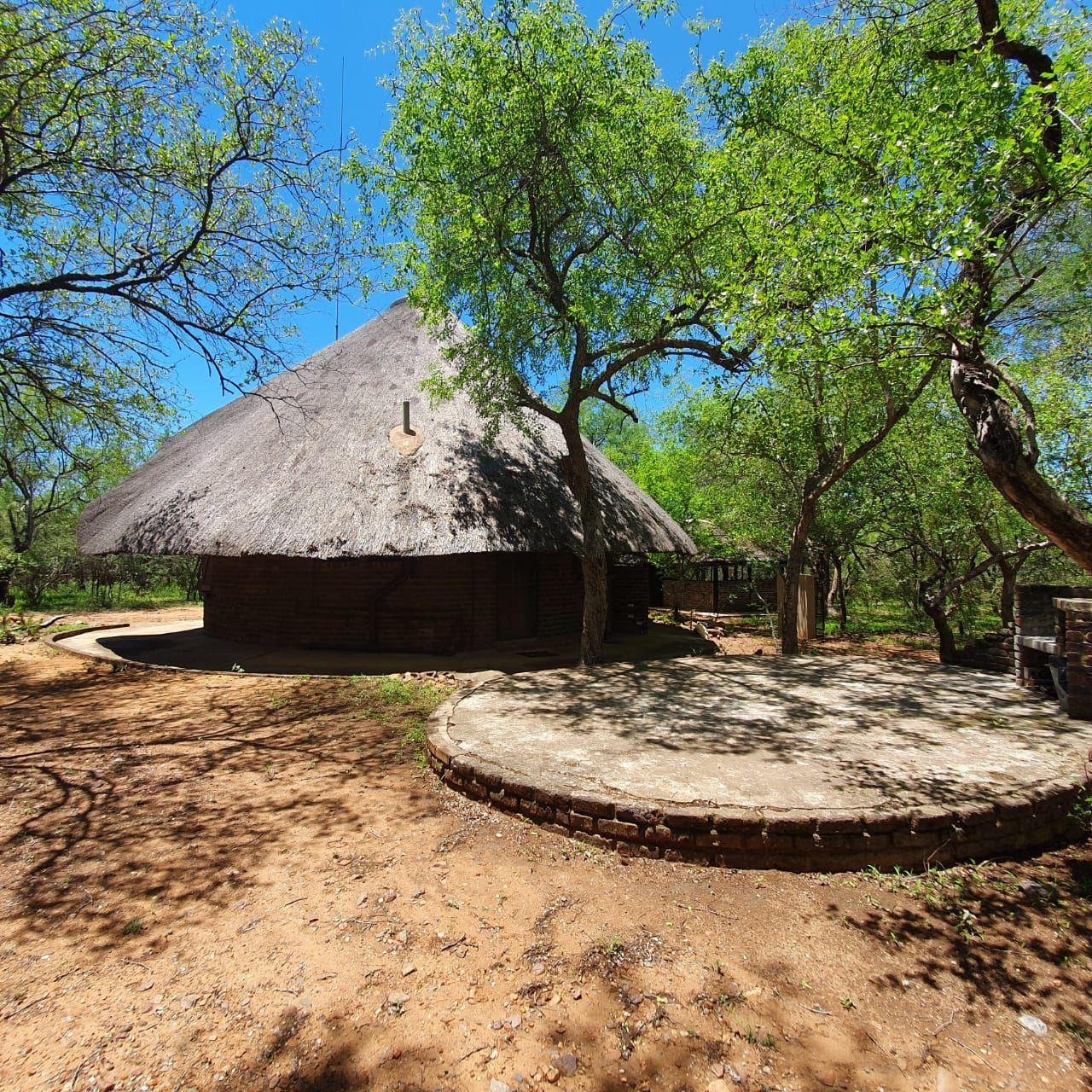 Chip n Debs | Marloth Park Accommodation