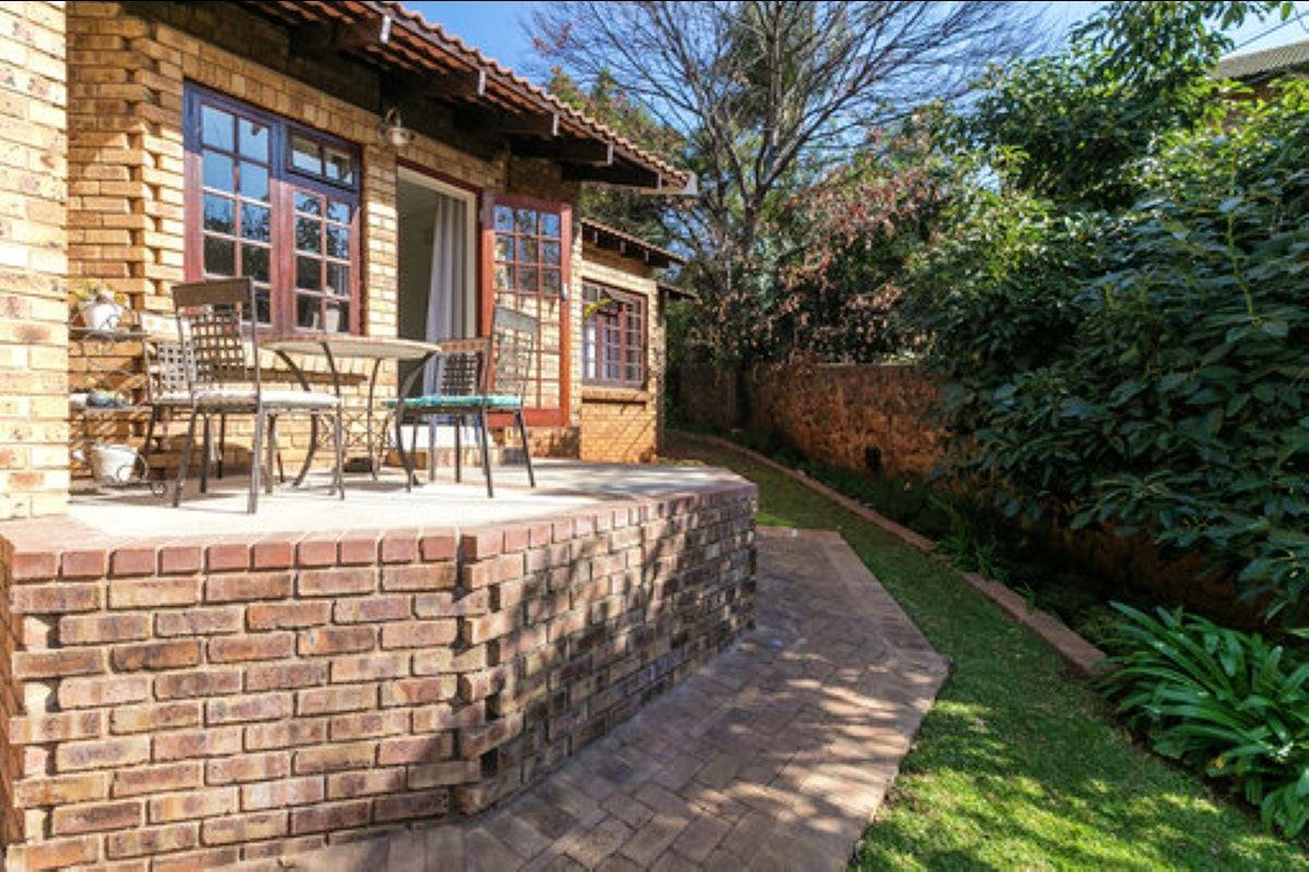 Just Home Apartment | Moreleta Park Self-catering