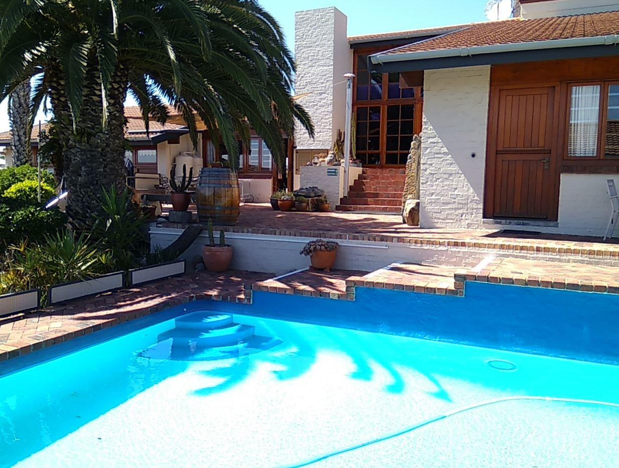 Avondrust Guest House | Saldanha Accommodation