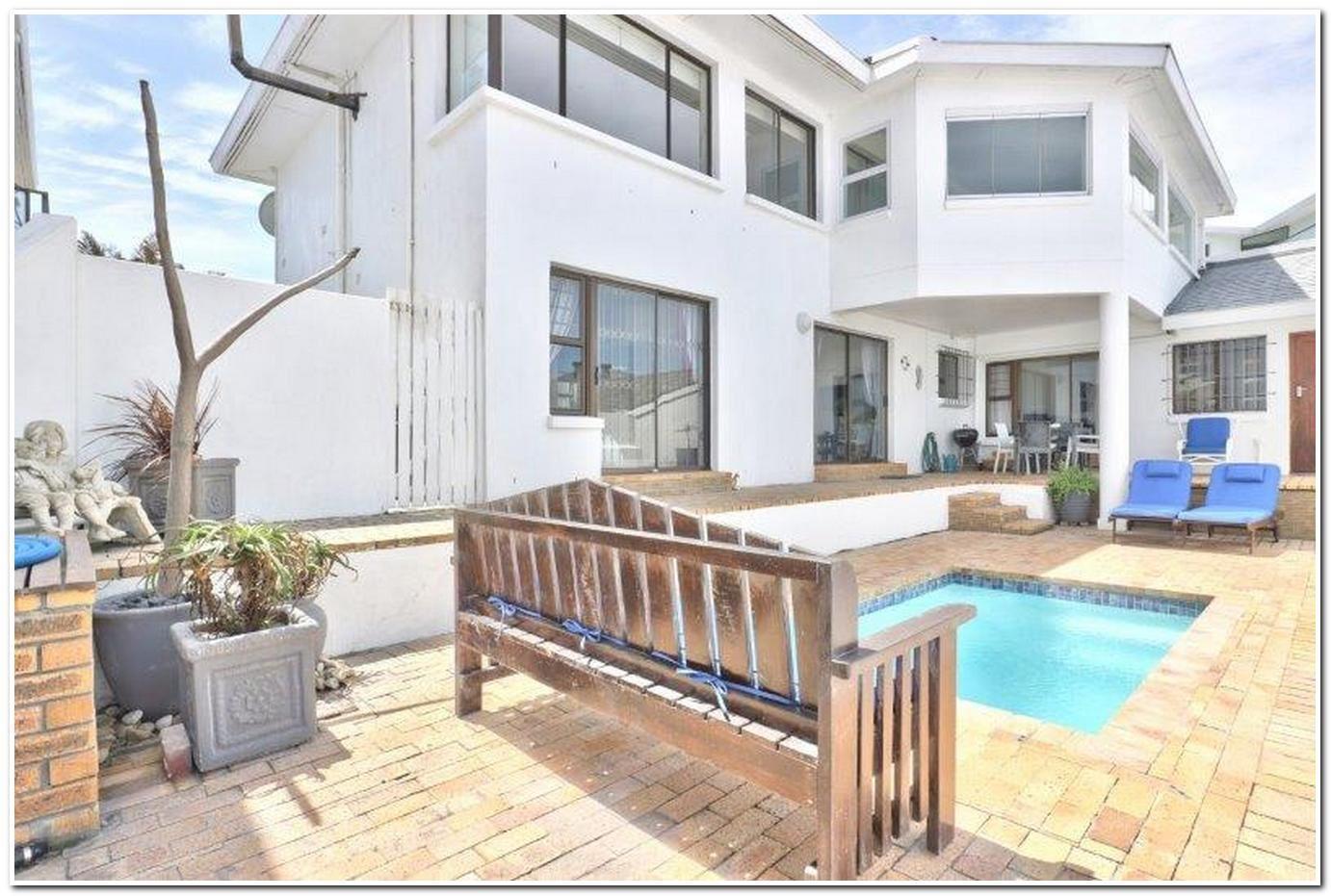 #1 on Blouberg Hill | Bloubergstrand Specials