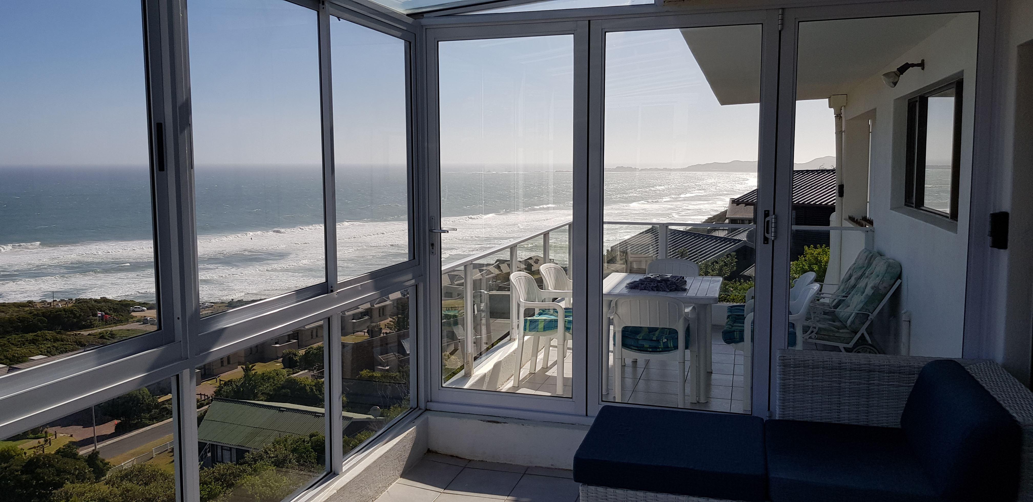 House On Watsonia | Accommodation Brenton on Sea