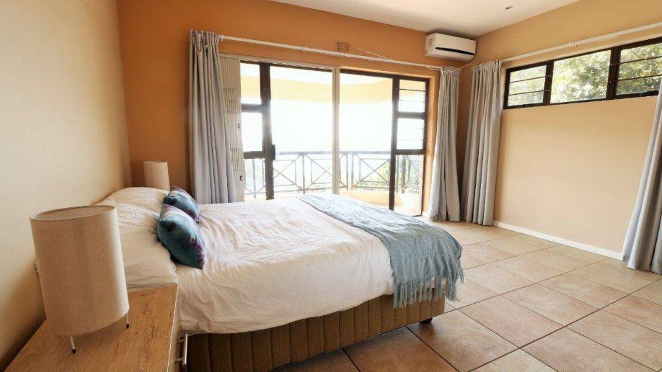 Kaitaia 3 2b2b | Umdloti Beach Accommodation