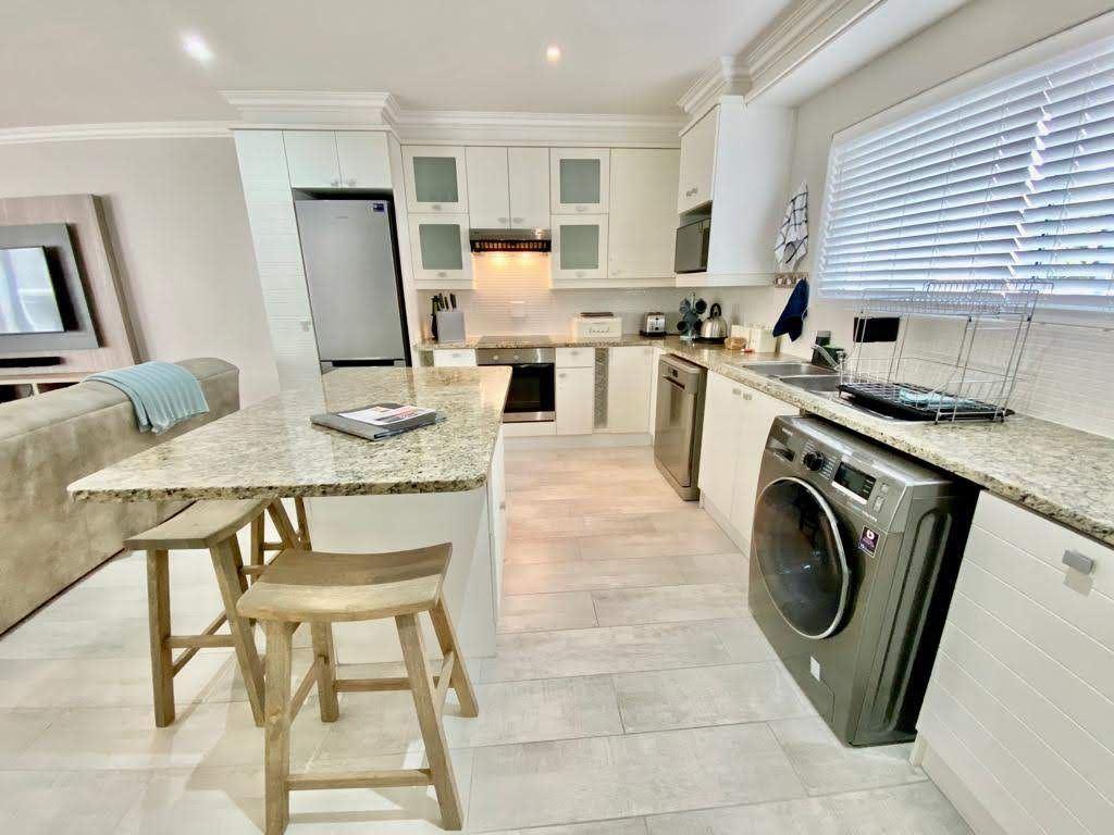 Your Place @ Kingston on the Marina | Accommodation Marina Martinique