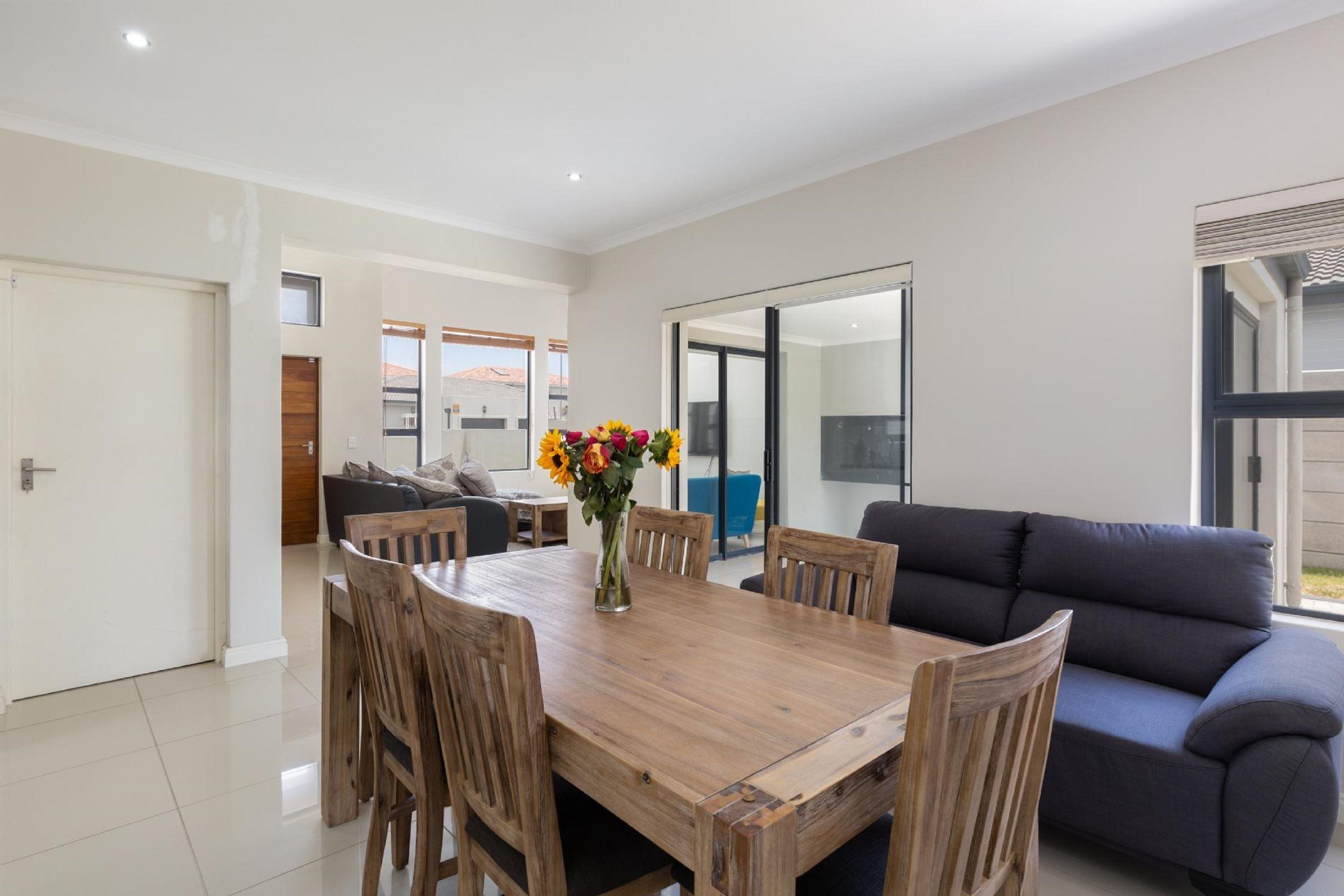 Constitution 14 | Accommodation Parklands
