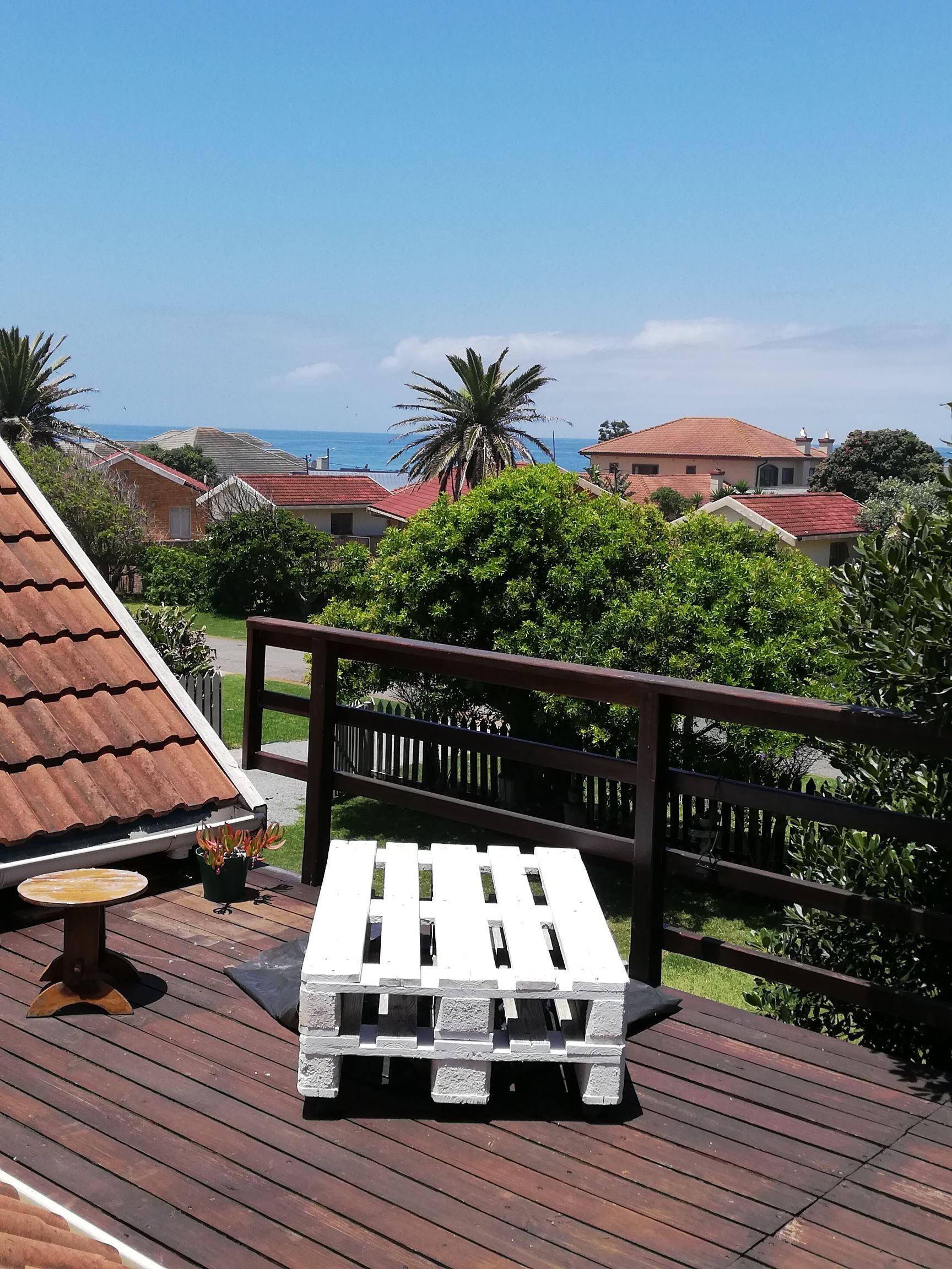 Beach Thyme Self Catering apartment | Kidd's Beach Accommodation