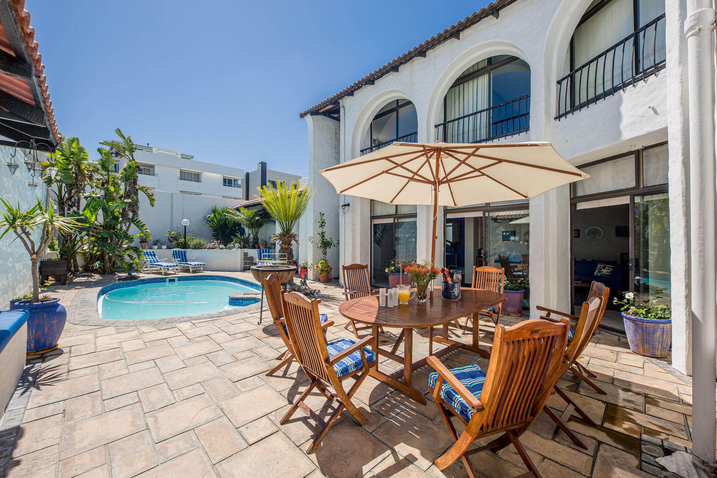 Big Blue Accommodation | Bloubergstrand Accommodation