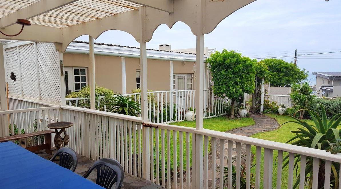 Lollee's Place | Gonubie Accommodation