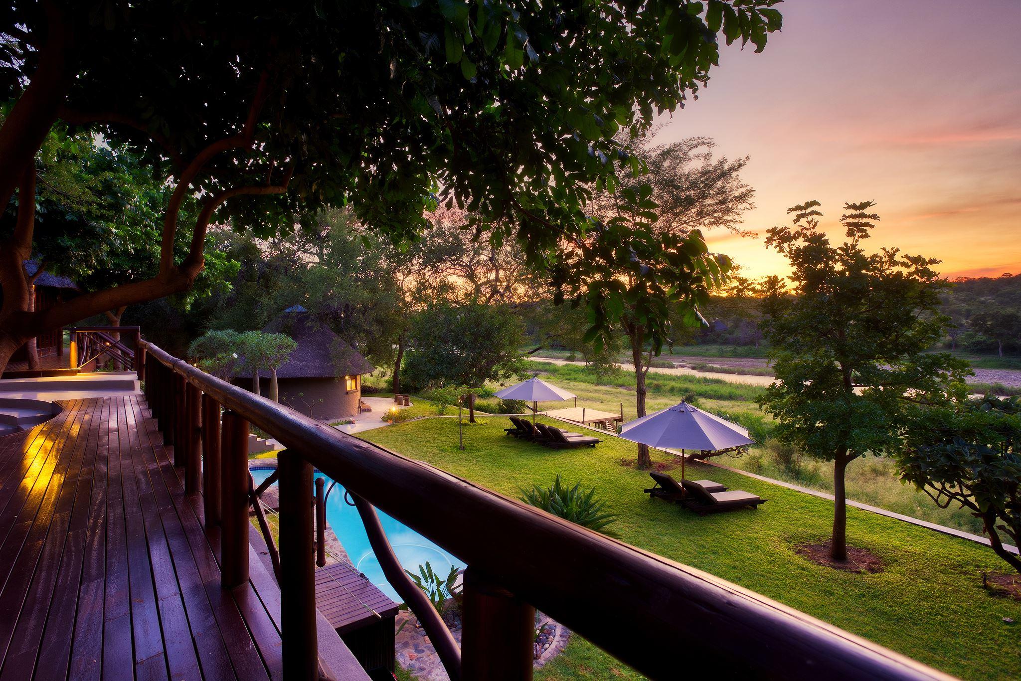 Emhosheni River Lodge | Lodges Balule Nature Reserve