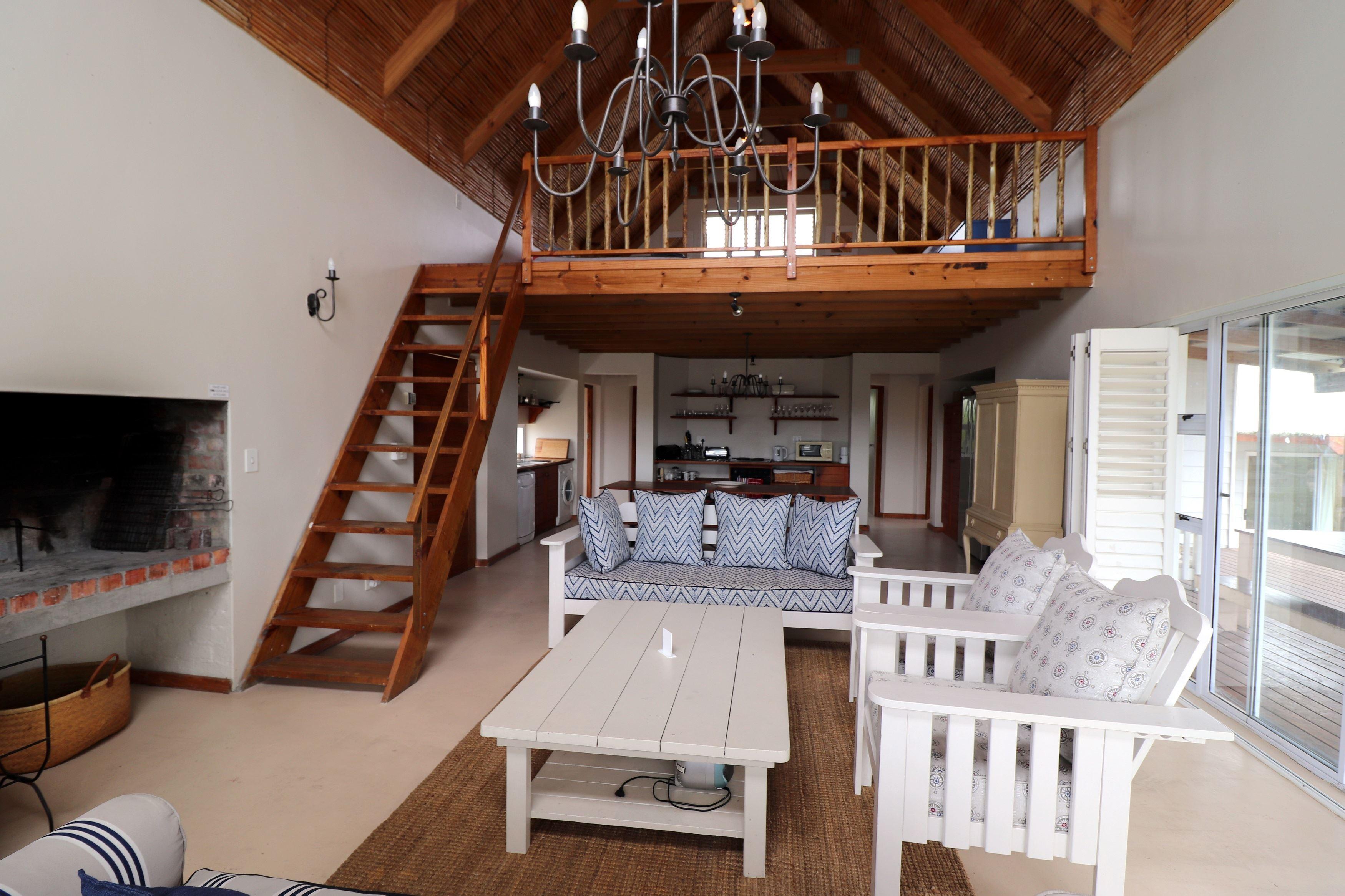 17 on 6 | Self-catering Arniston