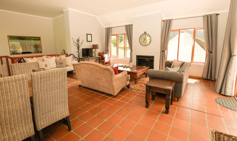 Clarens Interiors The Loft | Get the Best Accommodation Deal - Book ...