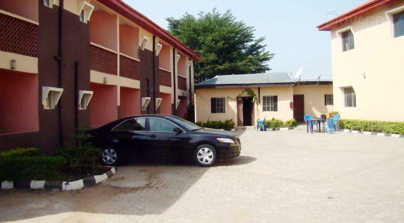 Philadelphia Guest House | Accommodation Serah Agboola