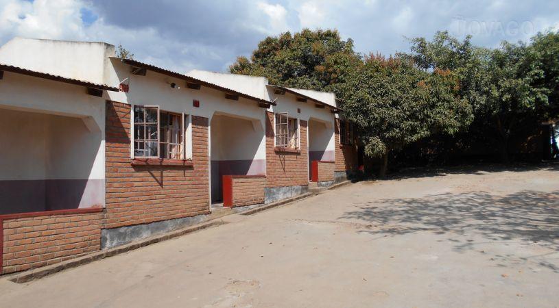 Khulubvi Lodge | Hotels Blantyre