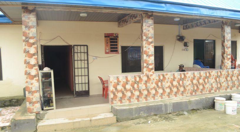 Ekiti Parapo Guest House | Alozo Hotels