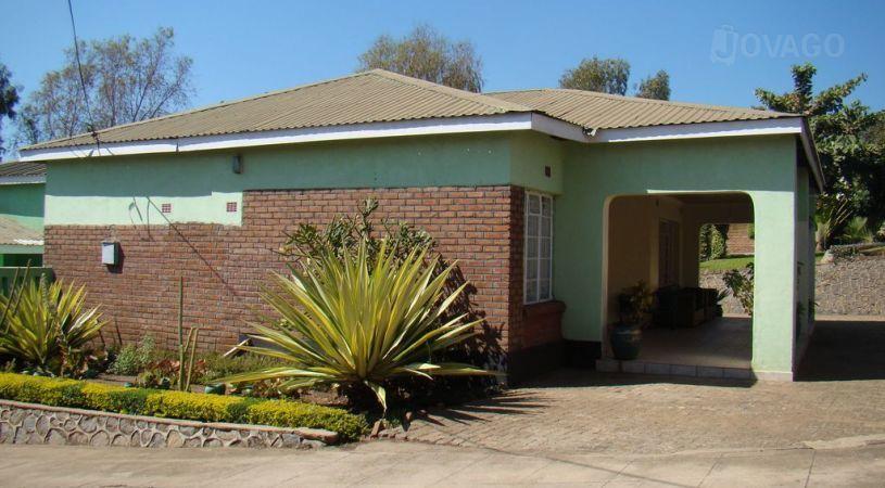 2 NT GuestHouse