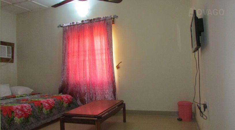 Vinbecca Hotel & Bar | Trans-Ekulu Accommodation