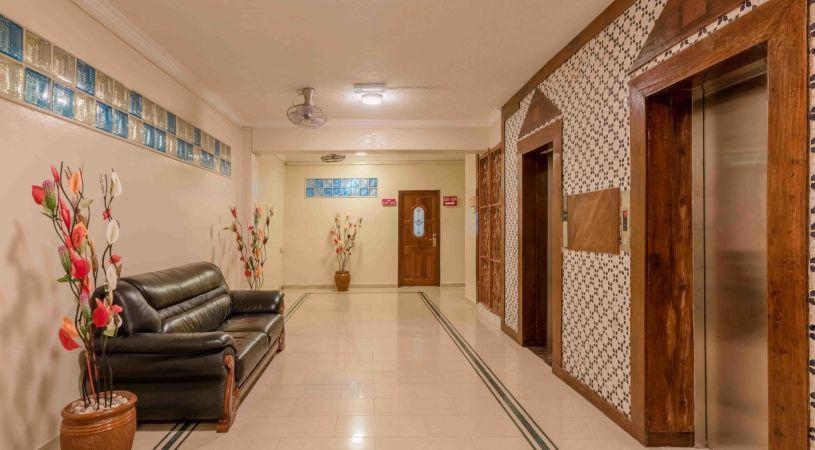 Hotel Raha Tower