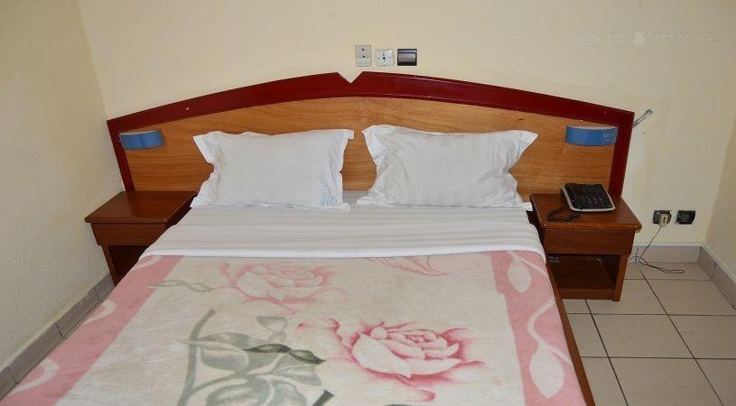 Hotel Akena City | Hotels Akwa I