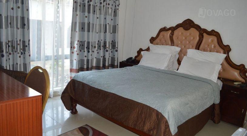 AMAKA LODGE