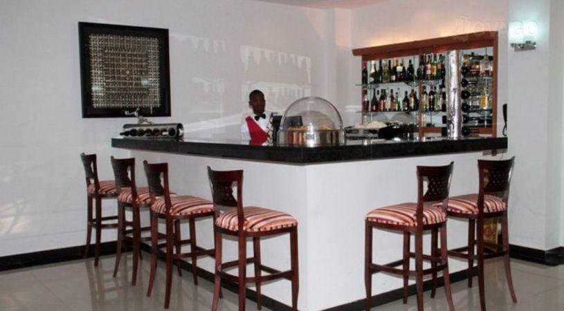 Ritz La?ca | Hotels Menongue