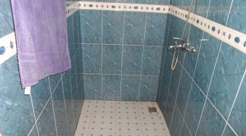 B. You Hotel | Accommodation Asamankese