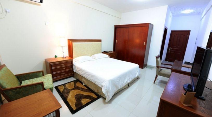 Ritz Waku-Kungo | Accommodation Mago