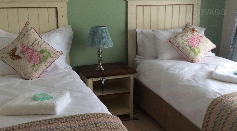 Twin Rose Garden House | Gaborone Self-catering