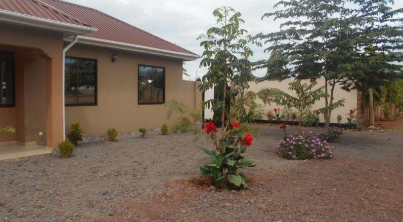 Afro dot J Hotel | Accommodation Moshi Urban