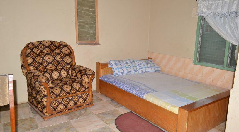 Divine Lodge Guesthouse | Bibiani Accommodation