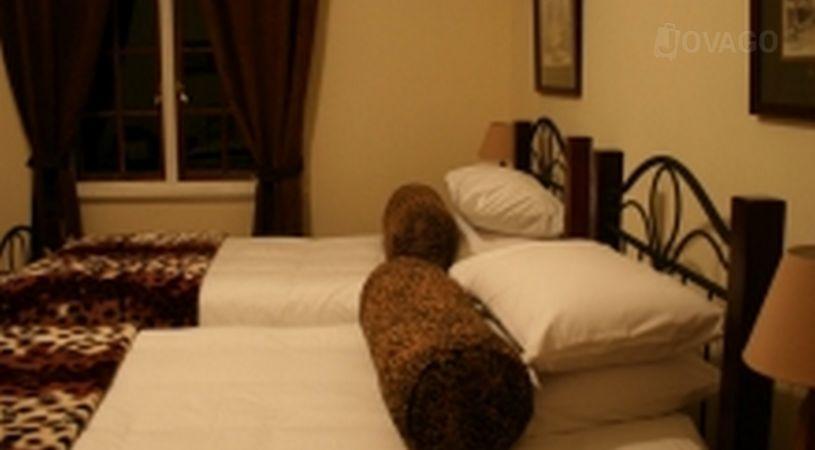 The Bulawayo Club | Self-catering Makokoba