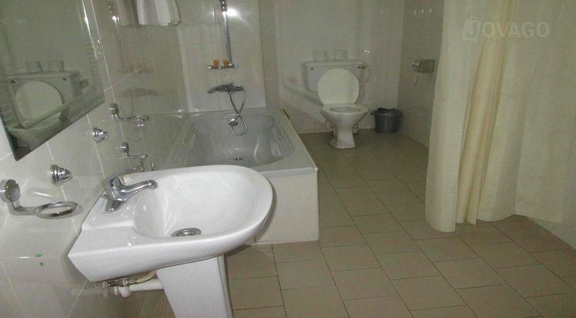 Ampomaah Tourist Hotel | Accommodation Ayawaso