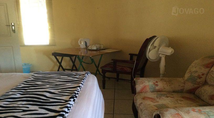 Mbizi Guest House | Lodges Francistown
