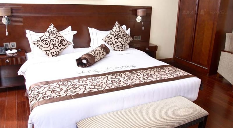 The White Rhino Hotel | Secure Your Holiday, Self-Catering, or Bed and