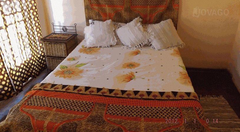 Mambo Backpackers Village | Victoria Falls Hotels