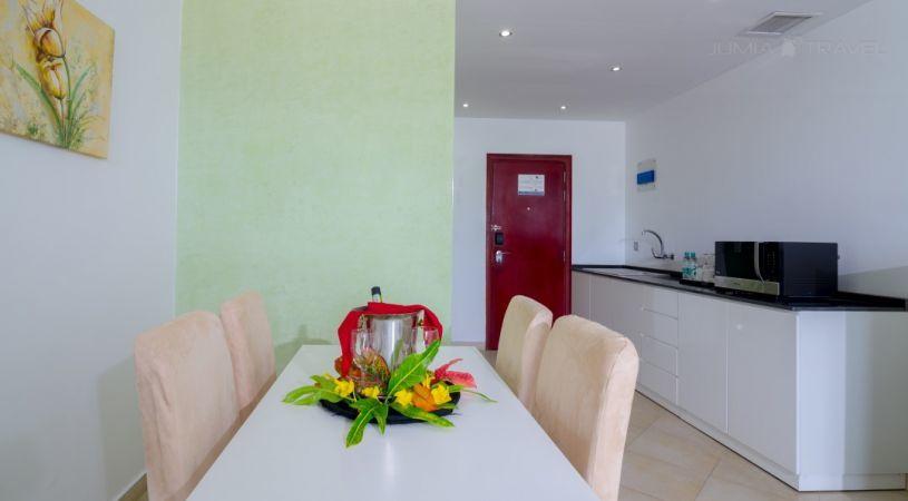 Best Western Plus Peninsula Hotel | Oyster Bay Accommodation