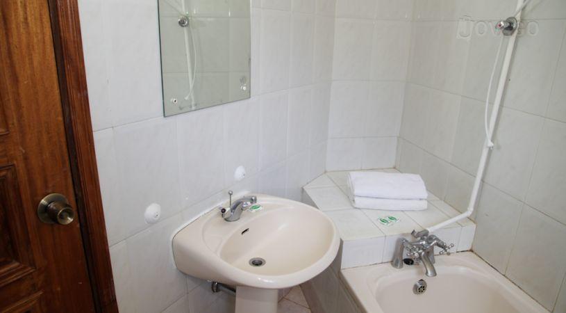 Bush House & Camp | Karen Accommodation
