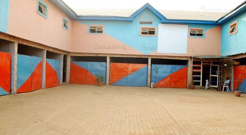 Three Brothers Odogunyan Ikorodu | Accommodation Odogunyan