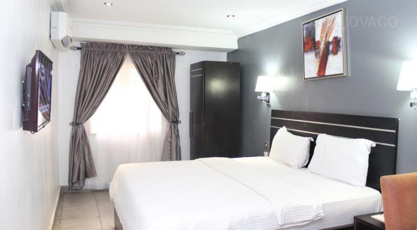 Reliance Royal Suites | Accommodation Rumuogba