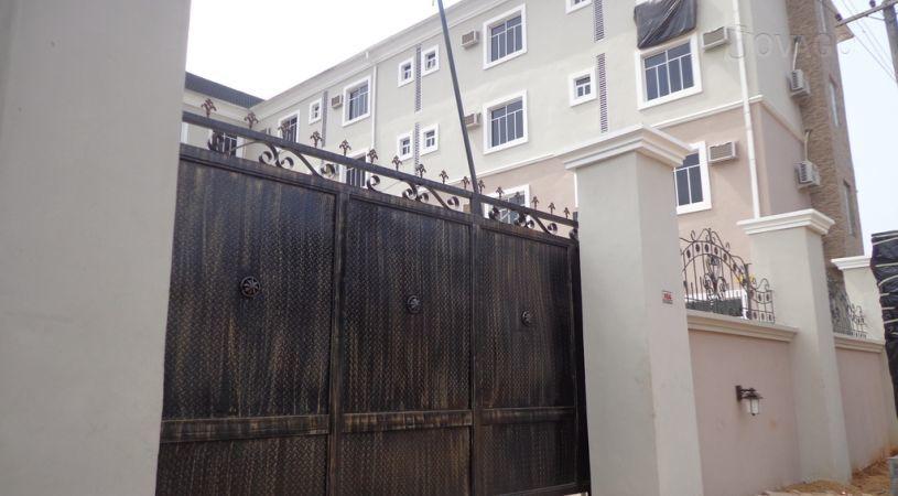 Hotel De Laurel | Ajah Accommodation