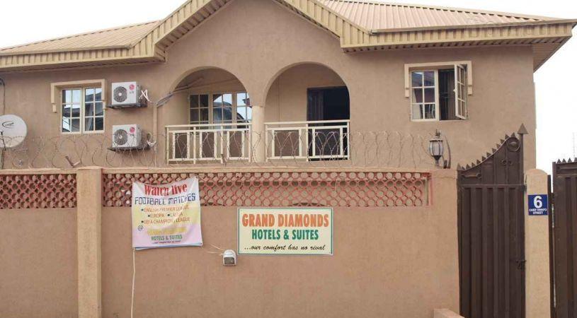 Grand Diamond Hotel & Suites | Accommodation Tanga