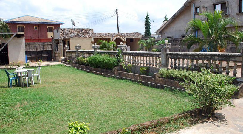 De Rolas Hotel | Accommodation Igbogbo