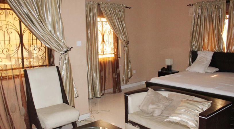 Buckingham Palace Hotel | Accommodation Abule Egba