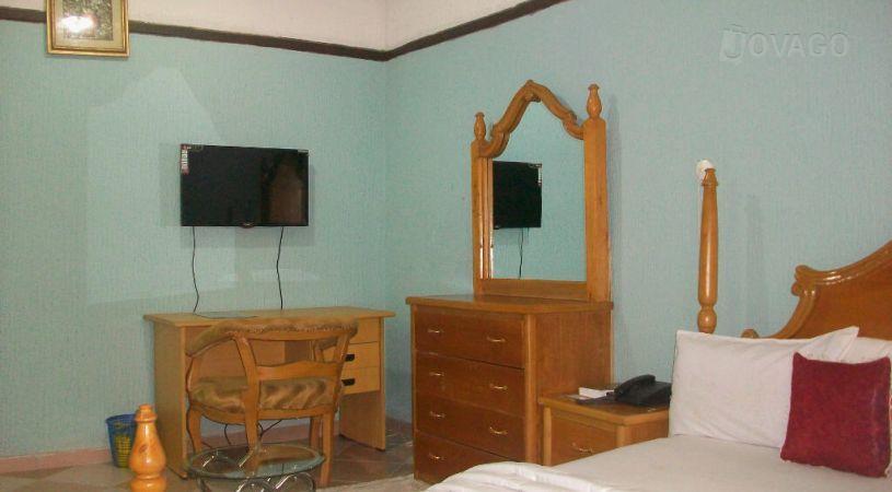 Hotel Lilys Home | Satellite Town Accommodation