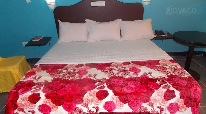 Mayroses Hotel | Accommodation Amawbia