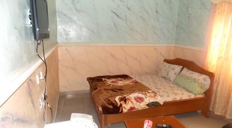 Barry White Hotel