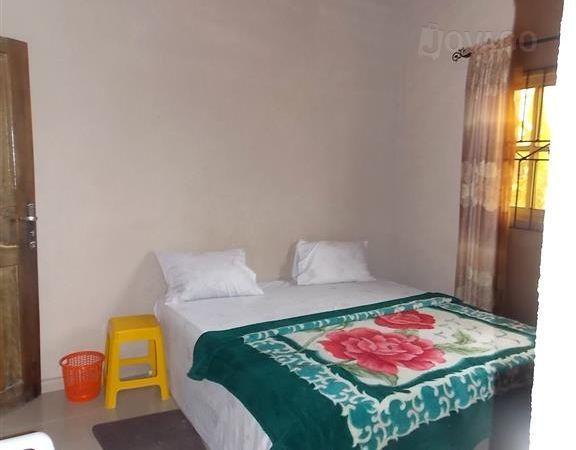 Petite Paris Hotel | Eket Accommodation