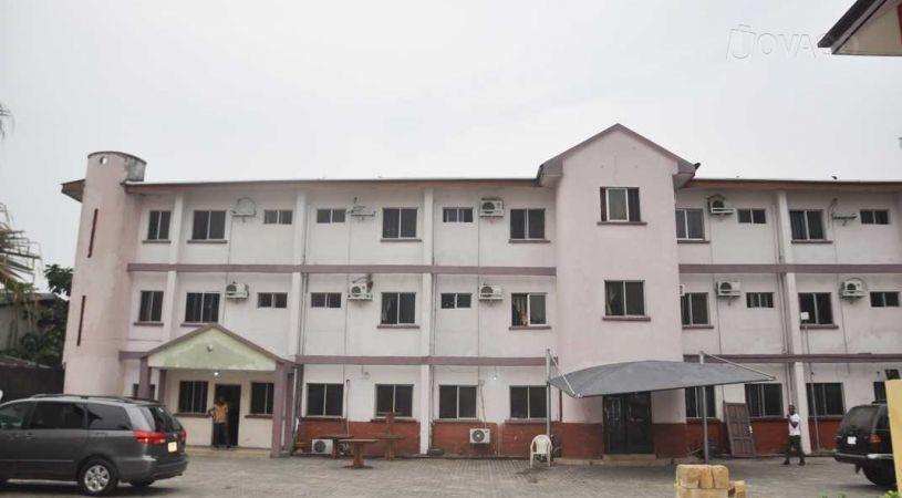 J Egbo Hotel | Accommodation Rumuogba